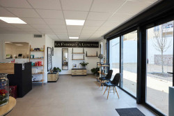Magasin d'optique proposant des montures